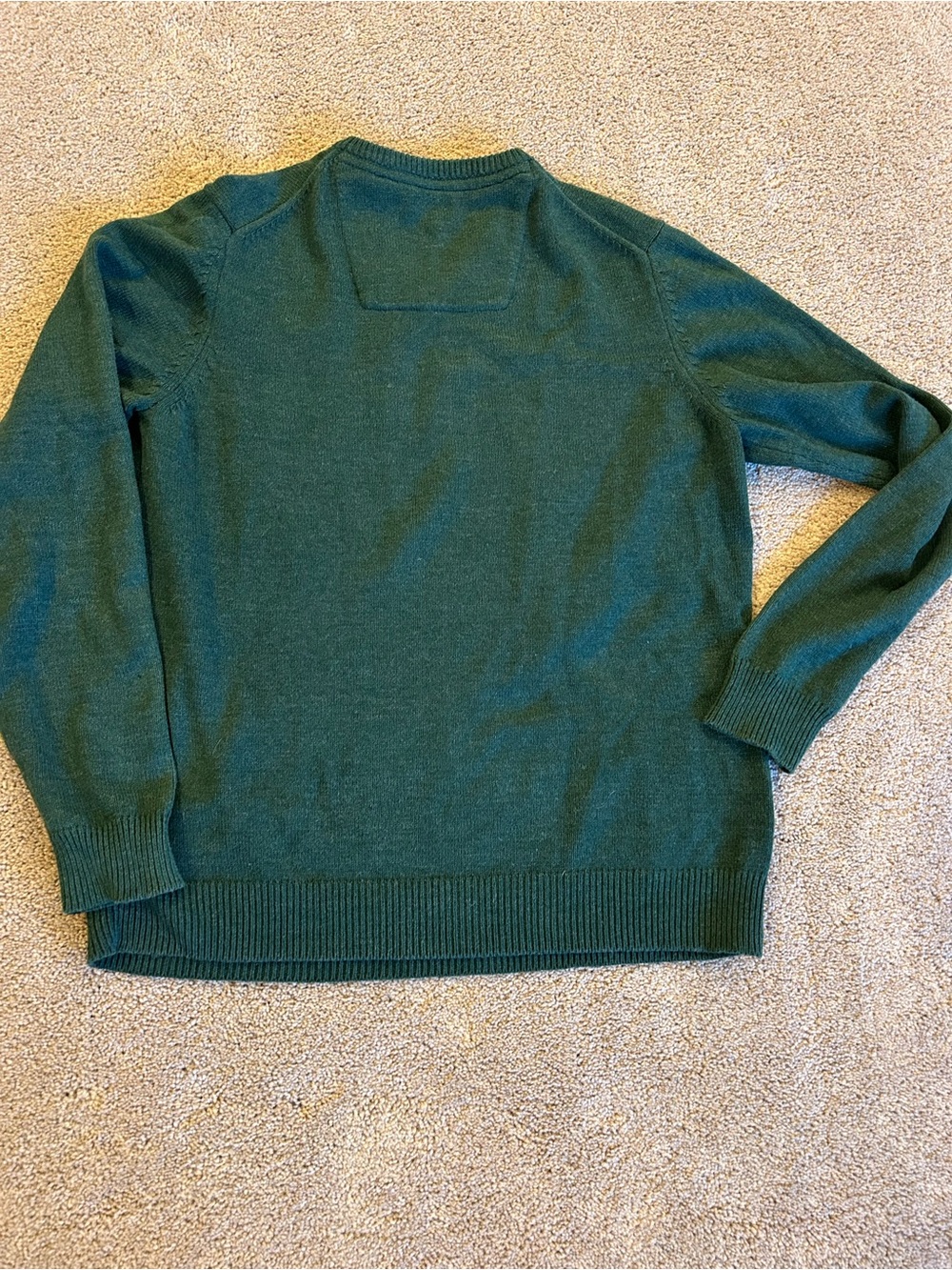 Izod Men's V-Neck Sweater in Deep Green image 5